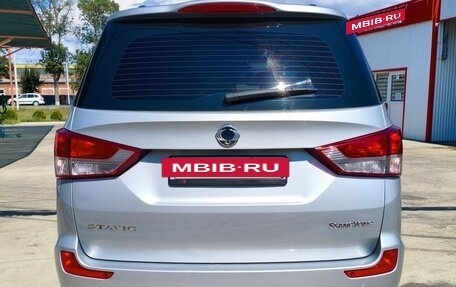 SsangYong Stavic, 2013 год, 1 350 000 рублей, 4 фотография