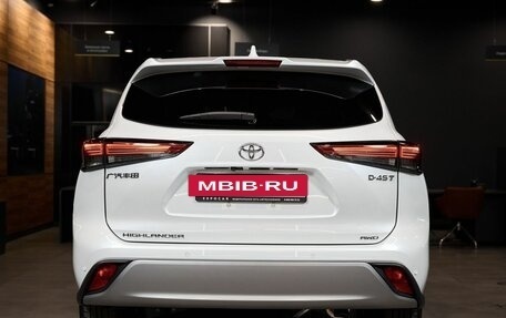 Toyota Highlander, 2026 год, 5 700 000 рублей, 28 фотография