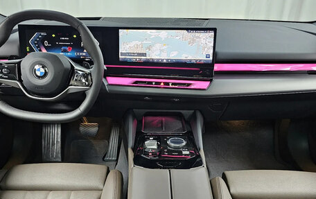 BMW 5 серия, 2025 год, 7 300 000 рублей, 13 фотография