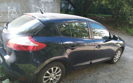 Renault Megane III, 2012 год, 800 000 рублей, 3 фотография