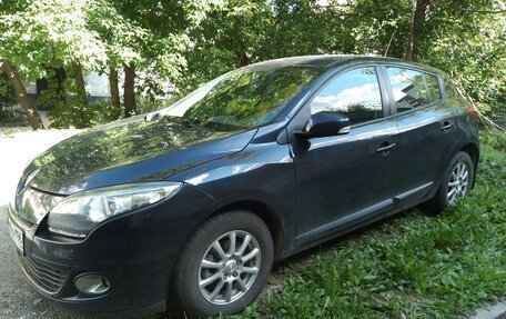 Renault Megane III, 2012 год, 800 000 рублей, 2 фотография