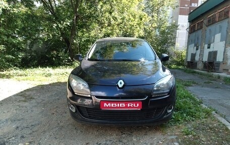 Renault Megane III, 2012 год, 800 000 рублей, 1 фотография