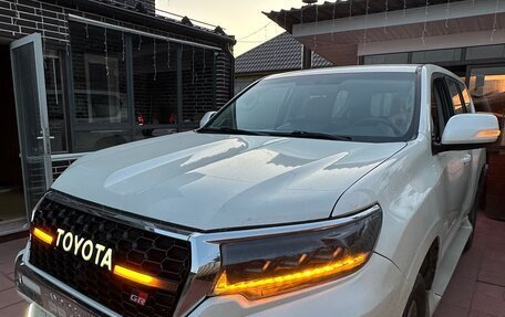 Toyota Land Cruiser Prado 150 рестайлинг 2, 2014 год, 3 350 000 рублей, 8 фотография