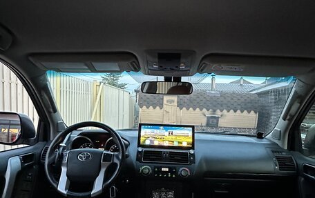 Toyota Land Cruiser Prado 150 рестайлинг 2, 2014 год, 3 350 000 рублей, 13 фотография