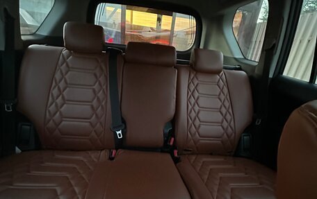 Toyota Land Cruiser Prado 150 рестайлинг 2, 2014 год, 3 350 000 рублей, 19 фотография