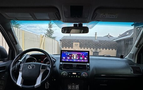 Toyota Land Cruiser Prado 150 рестайлинг 2, 2014 год, 3 350 000 рублей, 14 фотография