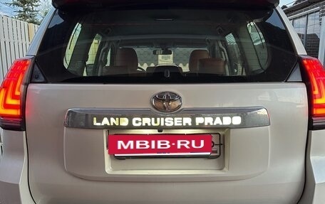 Toyota Land Cruiser Prado 150 рестайлинг 2, 2014 год, 3 350 000 рублей, 10 фотография