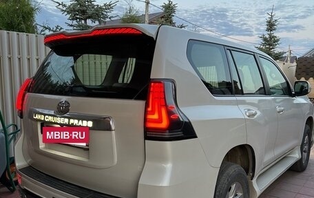 Toyota Land Cruiser Prado 150 рестайлинг 2, 2014 год, 3 350 000 рублей, 11 фотография