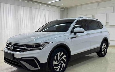 Volkswagen Tiguan II, 2023 год, 2 690 095 рублей, 1 фотография