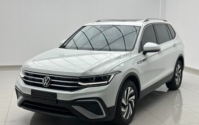 Volkswagen Tiguan II, 2023 год, 2 370 095 рублей, 1 фотография