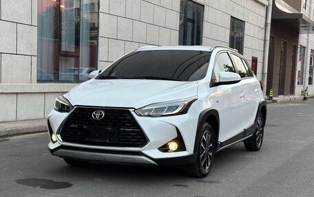 Toyota Yaris XP150 рестайлинг, 2022 год, 1 393 095 рублей, 1 фотография