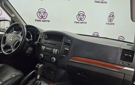 Mitsubishi Pajero IV, 2008 год, 1 425 000 рублей, 18 фотография