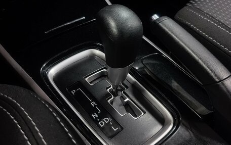 Mitsubishi Outlander III рестайлинг 3, 2019 год, 1 780 000 рублей, 14 фотография