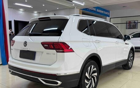 Volkswagen Tiguan II, 2023 год, 2 690 095 рублей, 6 фотография