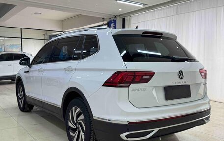 Volkswagen Tiguan II, 2023 год, 2 690 095 рублей, 4 фотография