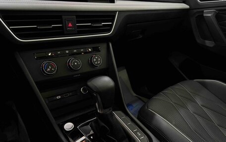 Volkswagen Tiguan II, 2023 год, 2 690 095 рублей, 15 фотография