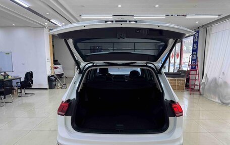 Volkswagen Tiguan II, 2023 год, 2 690 095 рублей, 20 фотография