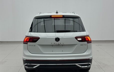 Volkswagen Tiguan II, 2023 год, 2 370 095 рублей, 7 фотография