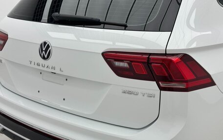 Volkswagen Tiguan II, 2023 год, 2 370 095 рублей, 6 фотография