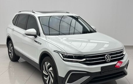 Volkswagen Tiguan II, 2023 год, 2 370 095 рублей, 3 фотография
