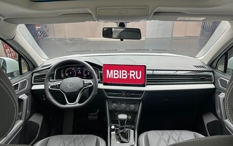 Volkswagen Tiguan II, 2023 год, 2 370 095 рублей, 12 фотография