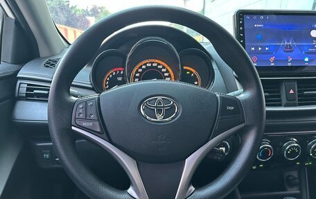 Toyota Yaris XP150 рестайлинг, 2022 год, 1 393 095 рублей, 11 фотография