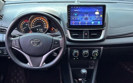 Toyota Yaris XP150 рестайлинг, 2022 год, 1 393 095 рублей, 16 фотография
