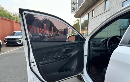 Toyota Yaris XP150 рестайлинг, 2022 год, 1 393 095 рублей, 18 фотография