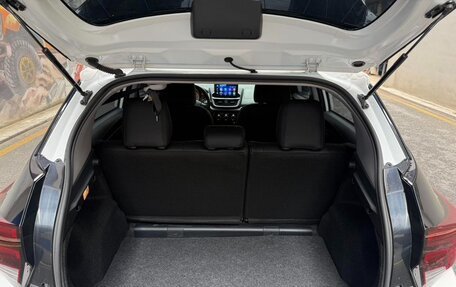 Toyota Yaris XP150 рестайлинг, 2022 год, 1 456 095 рублей, 21 фотография