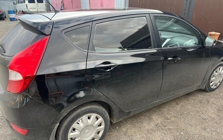 Hyundai Solaris II рестайлинг, 2011 год, 600 000 рублей, 4 фотография