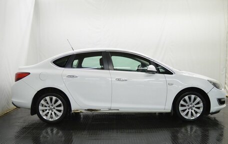 Opel Astra J, 2013 год, 690 000 рублей, 4 фотография