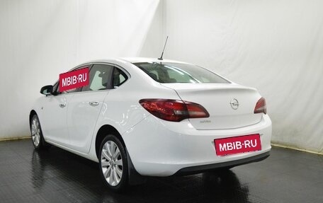 Opel Astra J, 2013 год, 690 000 рублей, 7 фотография