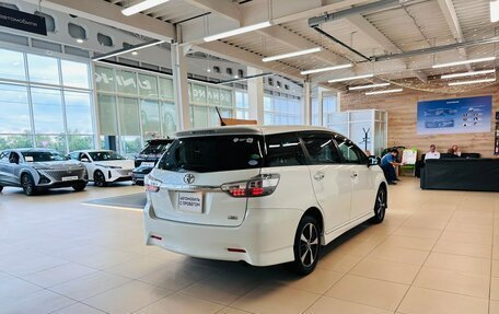 Toyota Wish II, 2013 год, 1 599 000 рублей, 6 фотография