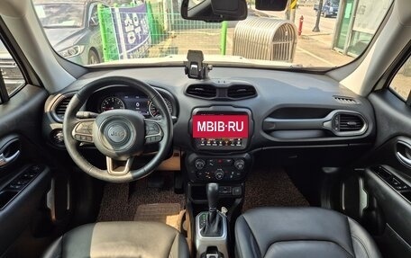 Jeep Renegade I рестайлинг, 2023 год, 1 690 777 рублей, 5 фотография