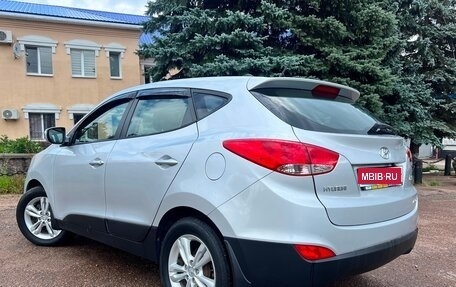 Hyundai ix35 I рестайлинг, 2013 год, 2 300 000 рублей, 5 фотография
