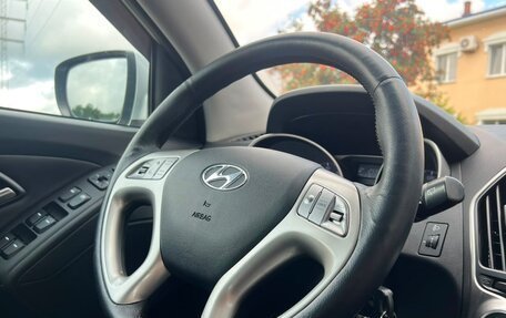 Hyundai ix35 I рестайлинг, 2013 год, 2 300 000 рублей, 17 фотография