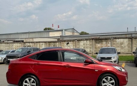 Hyundai Solaris II рестайлинг, 2011 год, 635 000 рублей, 3 фотография