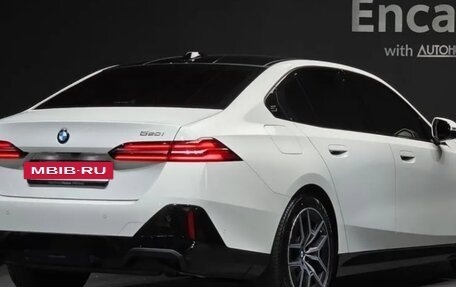 BMW 5 серия, 2024 год, 5 530 000 рублей, 2 фотография