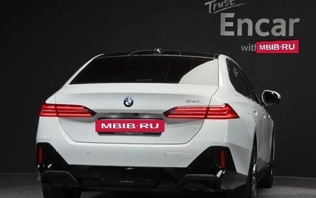 BMW 5 серия, 2024 год, 5 530 000 рублей, 4 фотография