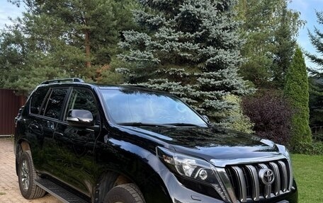 Toyota Land Cruiser Prado 150 рестайлинг 2, 2017 год, 4 600 000 рублей, 1 фотография