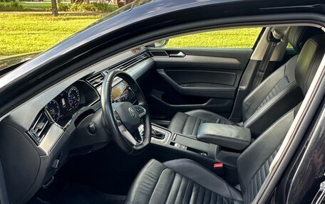 Volkswagen Passat B8 рестайлинг, 2019 год, 2 850 000 рублей, 10 фотография