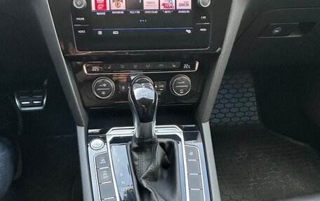 Volkswagen Passat B8 рестайлинг, 2019 год, 2 850 000 рублей, 16 фотография