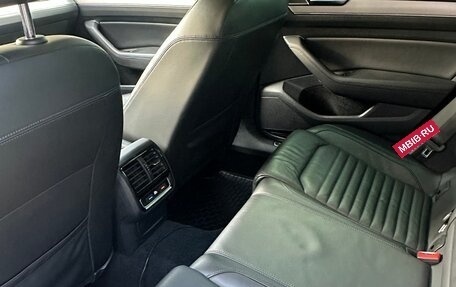 Volkswagen Passat B8 рестайлинг, 2019 год, 2 850 000 рублей, 11 фотография