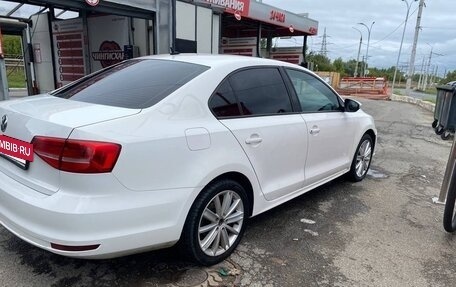 Volkswagen Jetta VI, 2015 год, 1 080 000 рублей, 4 фотография