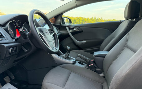 Opel Astra J, 2013 год, 870 000 рублей, 9 фотография