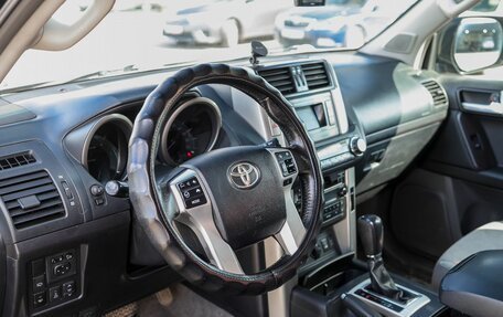 Toyota Land Cruiser Prado 150 рестайлинг 2, 2010 год, 2 499 000 рублей, 9 фотография