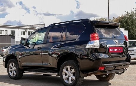 Toyota Land Cruiser Prado 150 рестайлинг 2, 2010 год, 2 499 000 рублей, 7 фотография