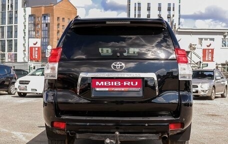 Toyota Land Cruiser Prado 150 рестайлинг 2, 2010 год, 2 499 000 рублей, 6 фотография