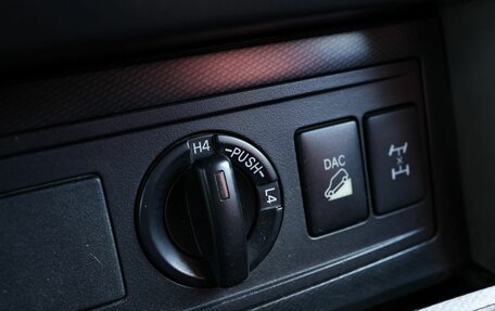 Toyota Land Cruiser Prado 150 рестайлинг 2, 2010 год, 2 499 000 рублей, 28 фотография