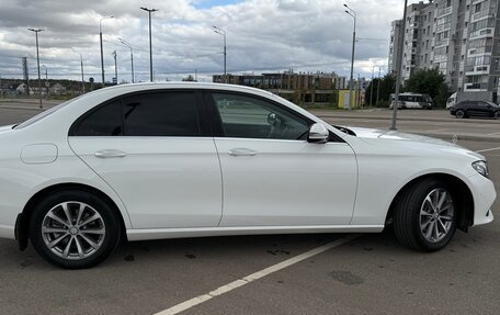 Mercedes-Benz E-Класс, 2016 год, 4 000 000 рублей, 3 фотография